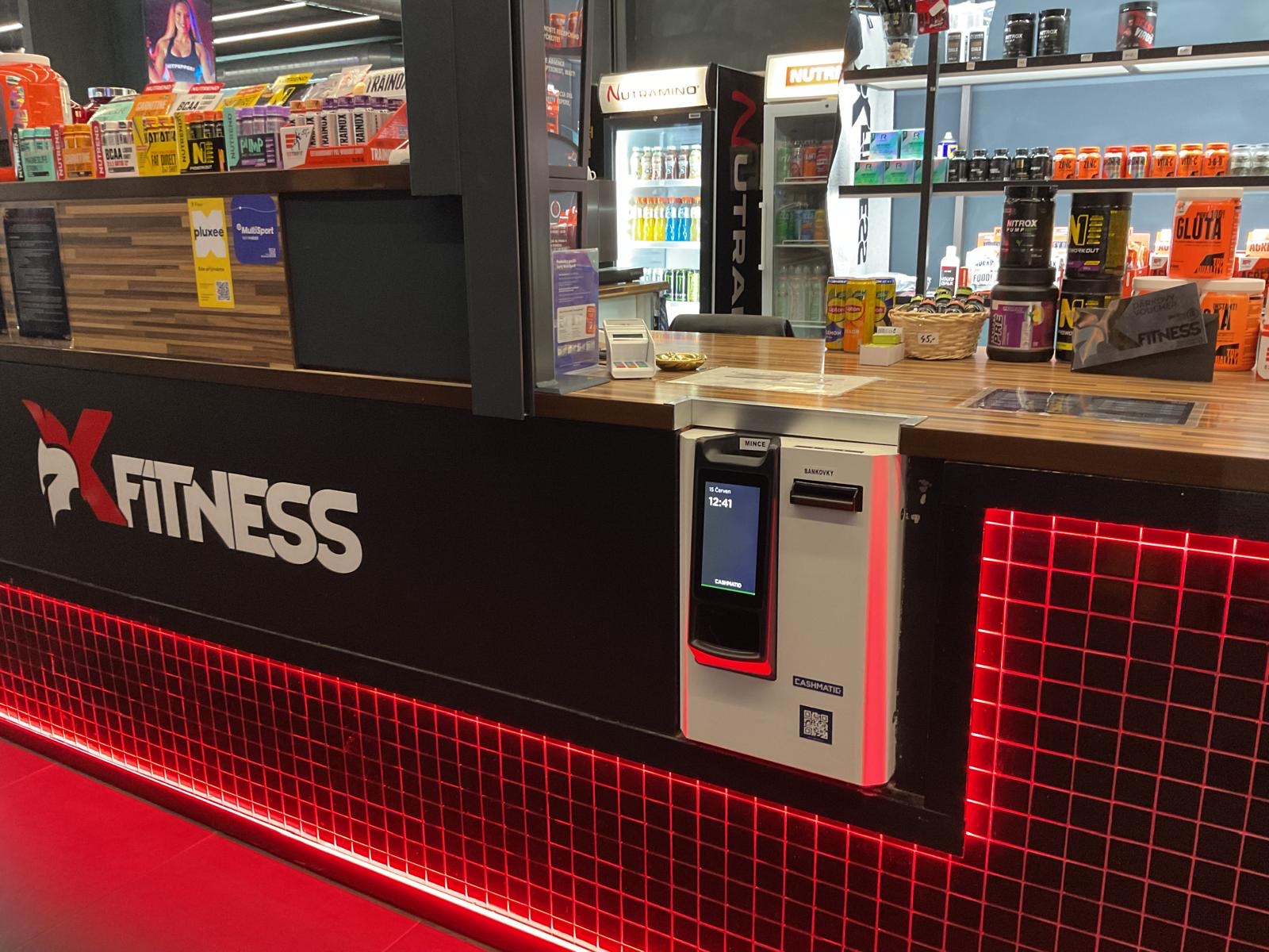 Paymatic zařízení v prodejně fitness doplňků